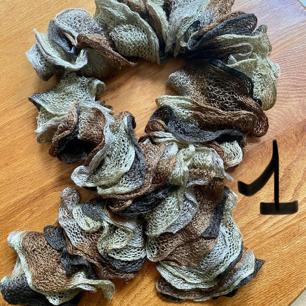 New hand knit ruffle scarf